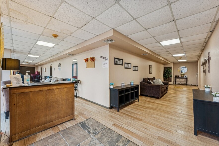 More Photos Of 1005 SW 4th St, Moore Religious Facility For Sale