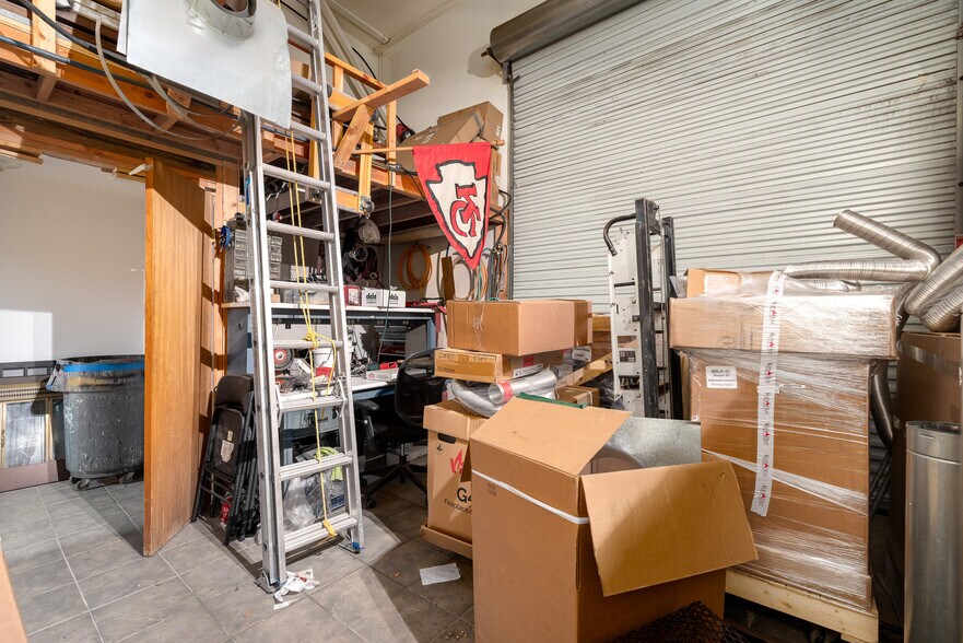 More Photos Of 4450 Enterprise St, Fremont Manufacturing For Sale