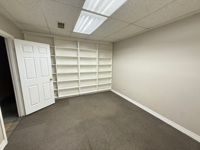 More Photos Of 413 N Texas Ave, Odessa Office For Lease