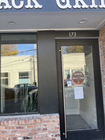 More Photos Of 173 Main St, Nyack Restaurant For Lease