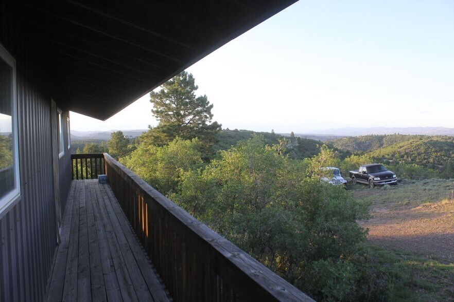 More Photos Of 2498 Silverado Ridge, Duck Creek Village Specialty For Sale