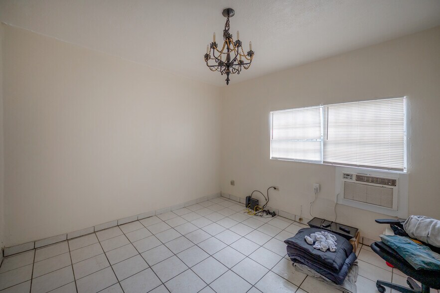 More Photos Of 8312 N 11th St, Tampa Apartments For Sale