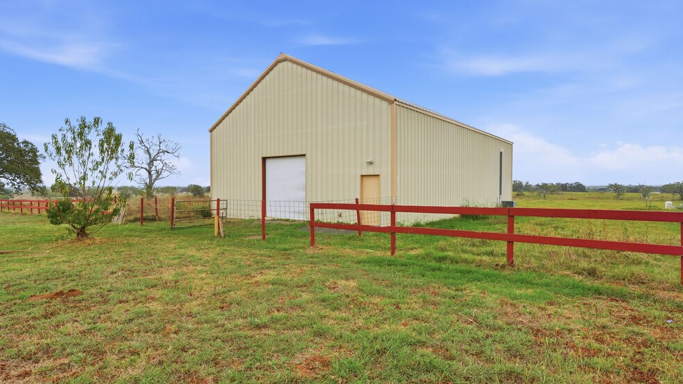 More Photos Of 1211 Leissner School Rd, Seguin Land For Sale