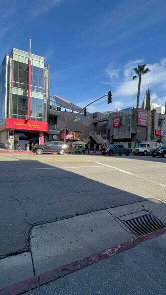More Photos Of 7036 1/2 Hollywood Blvd, Hollywood Storefront Retail Residential For Lease