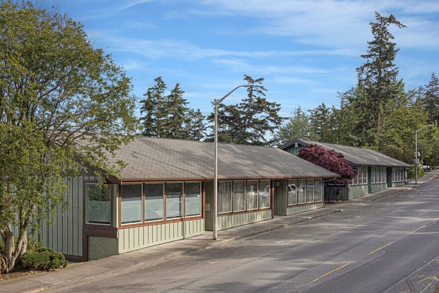 More Photos Of 849 Spring St, Friday Harbor Storefront Retail Residential For Sale