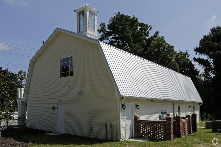 More Photos Of 6527 Raeford Rd, Fayetteville General Retail For Sale