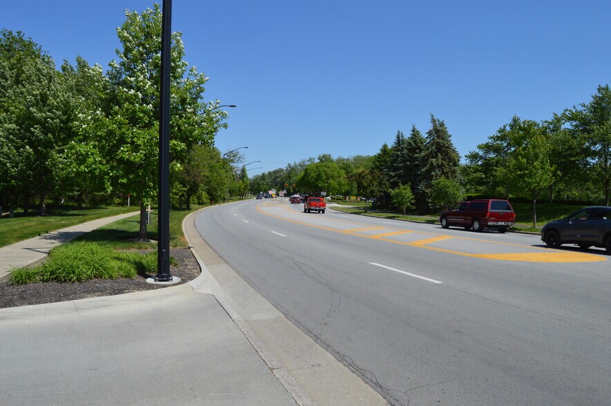 More Photos Of 128 County Line Rd, Westerville Office For Lease