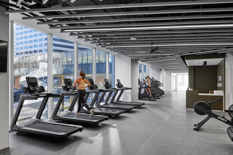 More Photos Of 1221 McKinney St, Houston Office For Lease