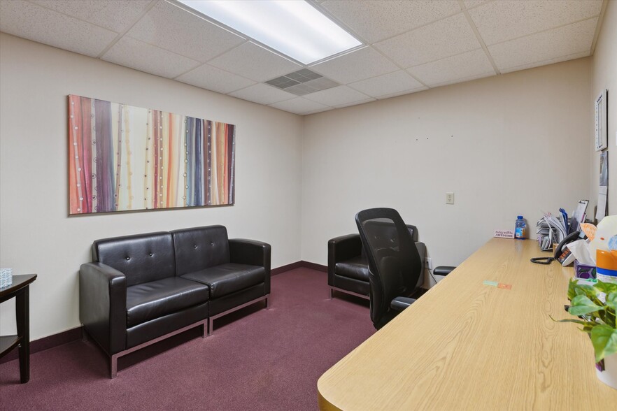 More Photos Of 615 S Euclid Ave, Bay City Medical For Sale