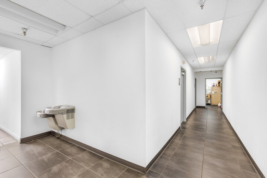 More Photos Of 7725 W 2nd Ct, Hialeah Warehouse For Sale