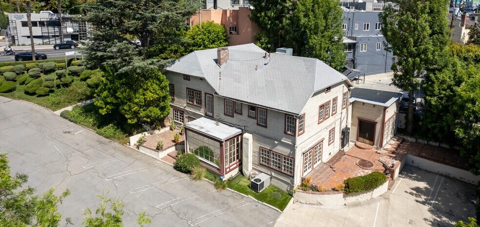 More Photos Of 8282 W Sunset Blvd, West Hollywood Office For Sale
