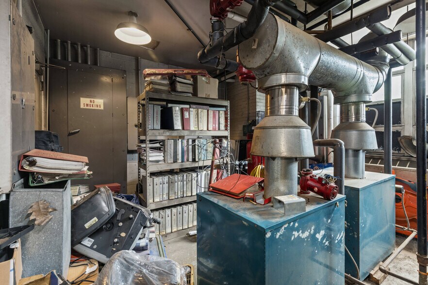 More Photos Of 520 E Bruceton Rd, Pittsburgh Freestanding For Sale