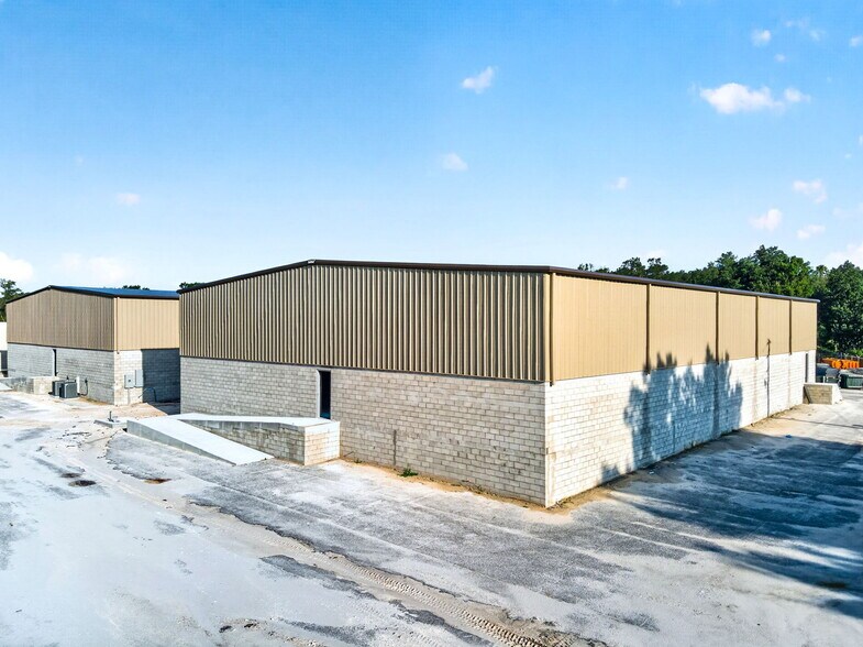 More Photos Of 3050 State Road 60 E, Bartow Warehouse For Lease