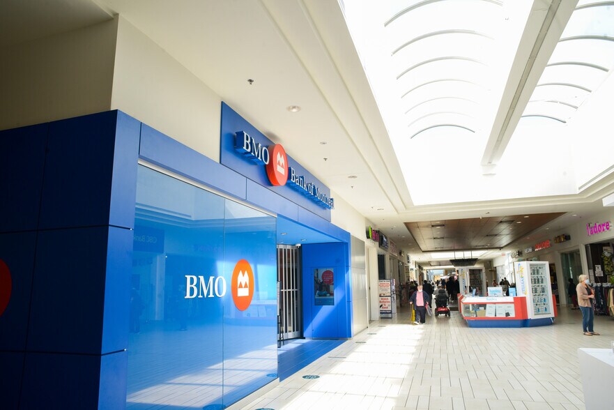 More Photos Of 3495 Lawrence Ave E, Toronto General Retail For Lease