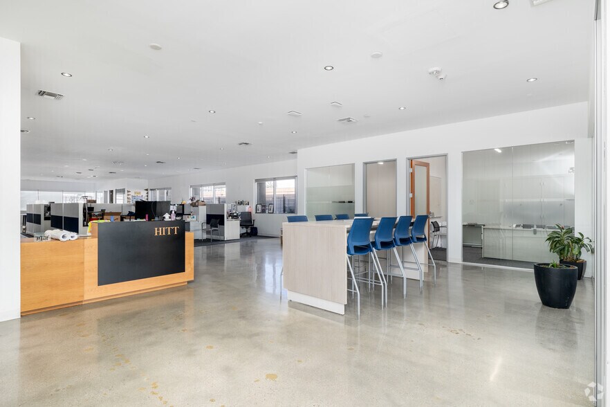 More Photos Of 3733 Motor Ave, Los Angeles Office For Lease