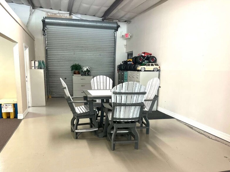 More Photos Of 3460 US Highway 92 E, Lakeland Freestanding For Sale