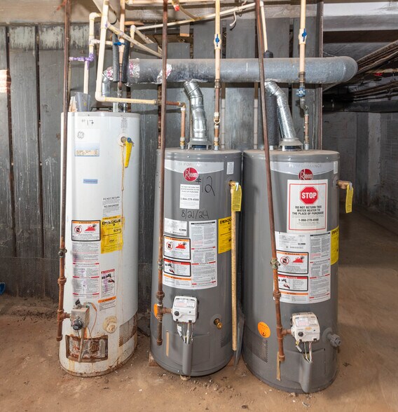 More Photos Of 3210-3212 Walbrook Ave, Baltimore Apartments For Sale