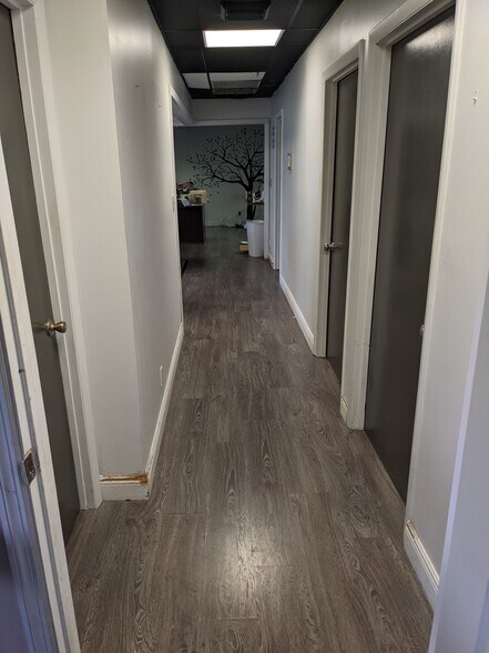 More Photos Of 2221 NW 18th St, Pompano Beach Warehouse For Lease