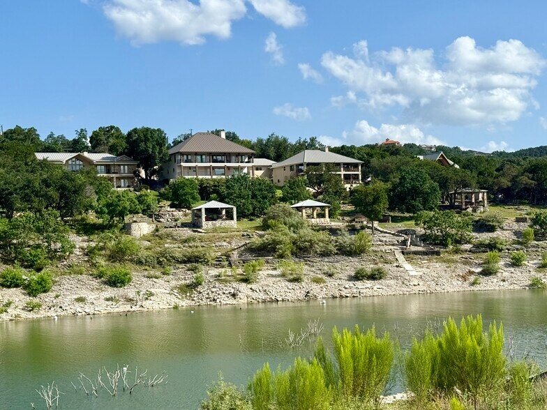 More Photos Of 2386 Colleen Dr, Canyon Lake Hotel For Sale