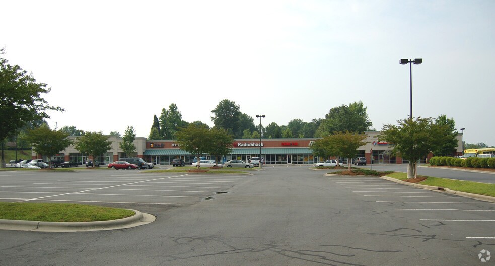 More Photos Of 9020 Albemarle Rd, Charlotte Unknown For Lease