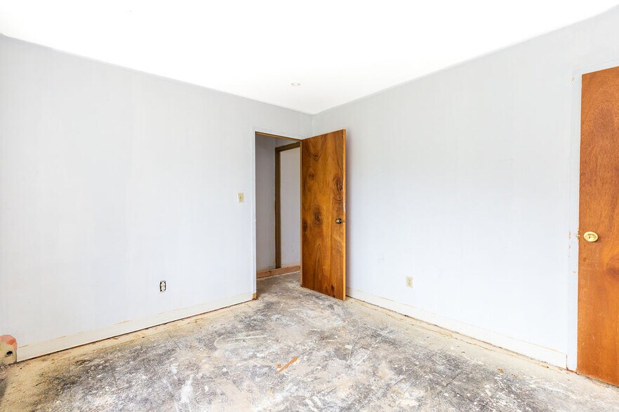 More Photos Of 628 9th St, Niagara Falls Apartments For Sale