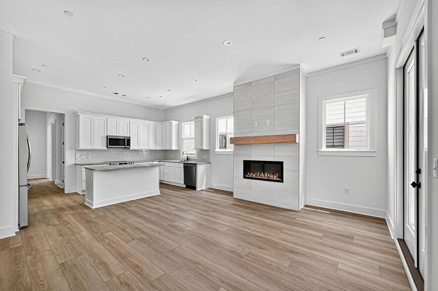 More Photos Of 64 Linton St, Woodstock Apartments For Sale