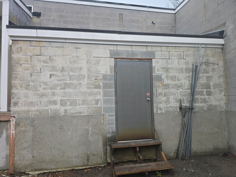 More Photos Of 1438 Washington St, Stoughton Land For Lease