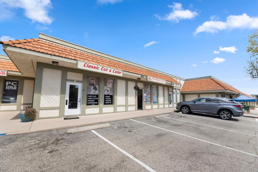 More Photos Of 3327 Kimber Dr, Thousand Oaks Unknown For Lease