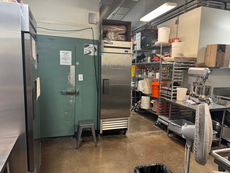 More Photos Of 16 Saint Lawrence Ave, Reno Freestanding For Lease