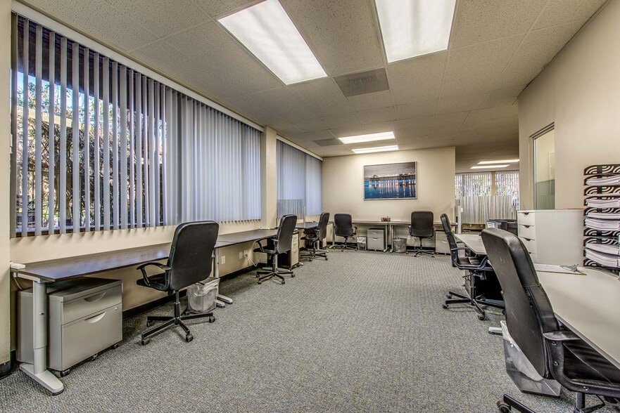 More Photos Of 1301 E Orangewood Ave, Anaheim Office For Sale