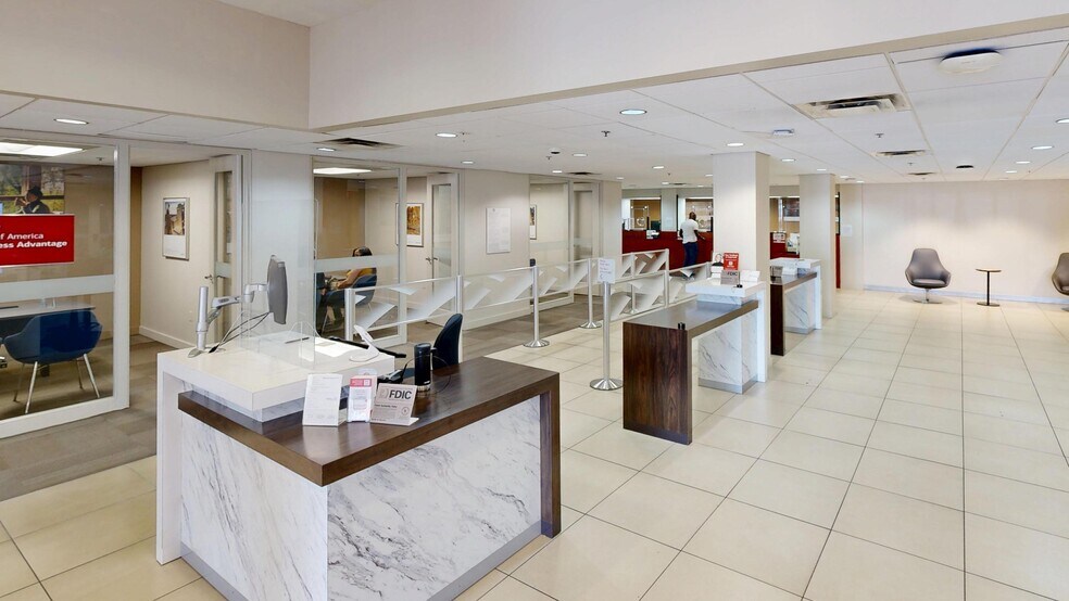 More Photos Of 3800 W Broward Blvd, Fort Lauderdale Office For Sale