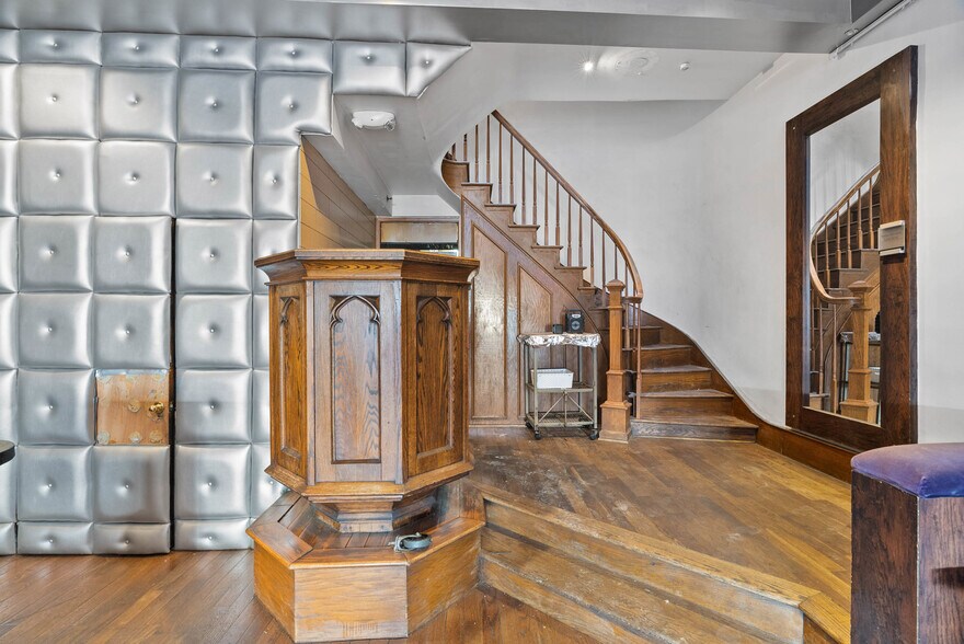 More Photos Of 1312 South St, Philadelphia Storefront Retail Residential For Sale