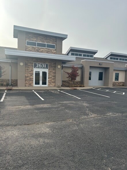 More Photos Of 2631 N Shields Blvd, Oklahoma City Freestanding For Lease