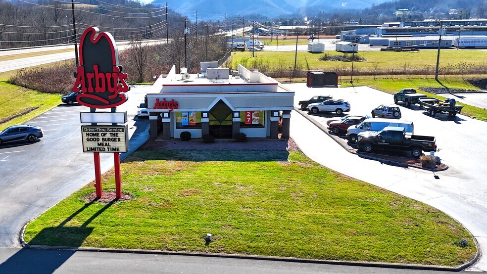 More Photos Of 1719 Highway 19 E, Elizabethton Fast Food For Sale