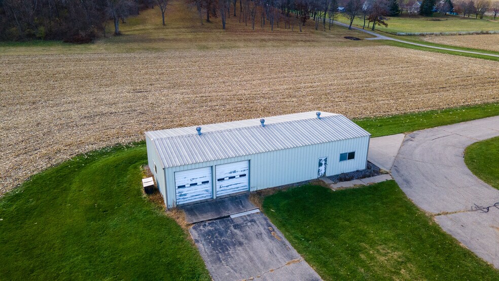 More Photos Of 16771 S 15th St, Galesville Warehouse For Sale