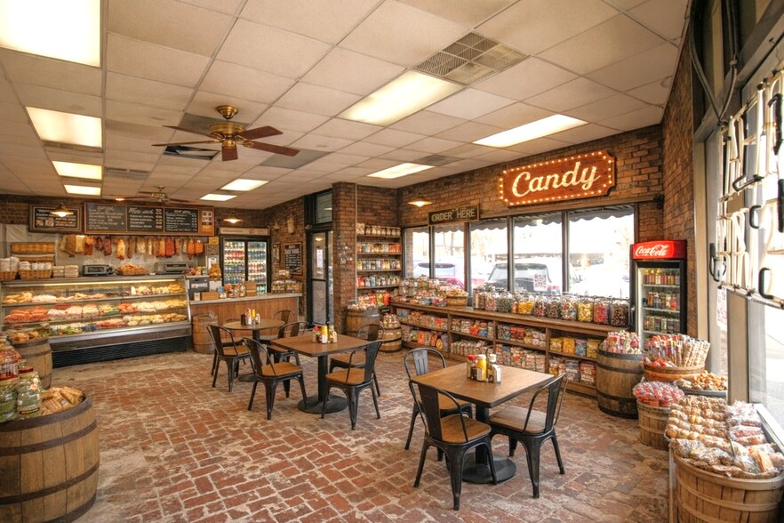 More Photos Of 1325A Paterson Plank rd, Secaucus Storefront For Lease