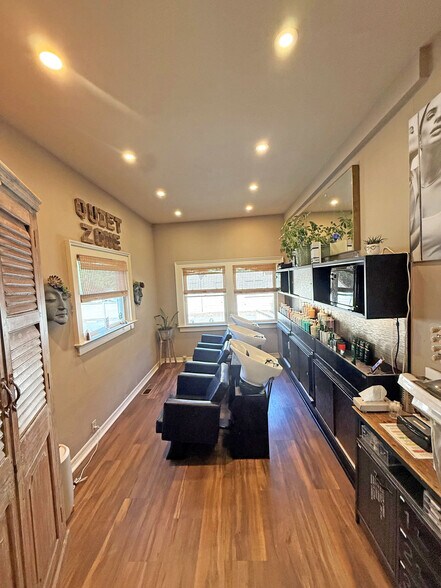 More Photos Of 614 College Ave, Santa Rosa Office For Sale