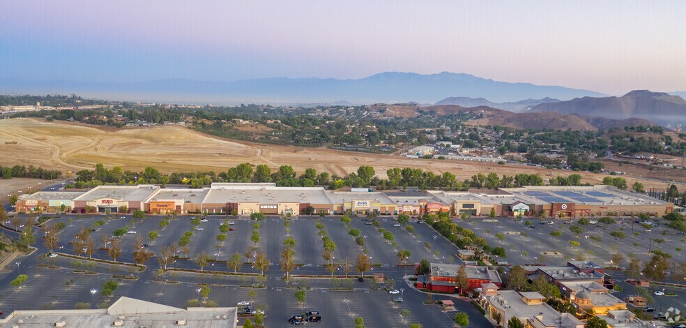 More Photos Of 2430-3485 Cajalco Rd, Corona Unknown For Lease