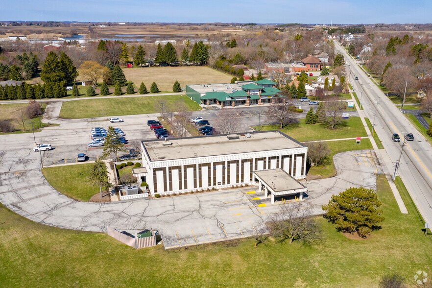 More Photos Of 10005 Northwestern Ave, Franksville General Retail For Sale