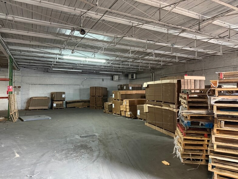 More Photos Of 1200 Morgantown Ave, Fairmont Warehouse For Sale