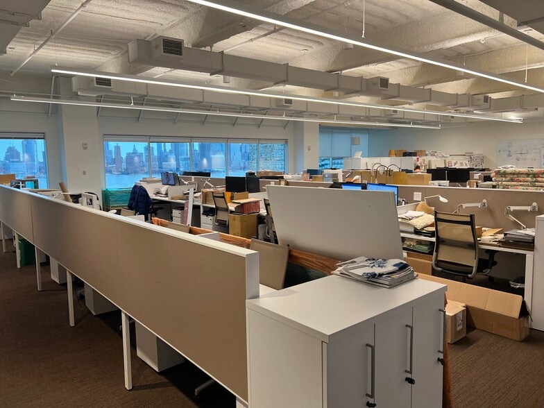More Photos Of 499 Washington Blvd, Jersey City Office For Lease