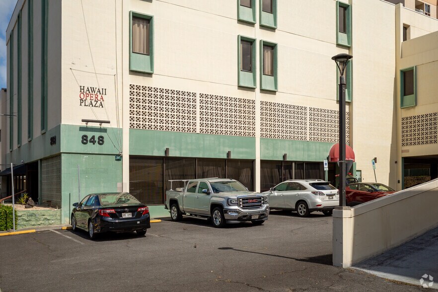 More Photos Of 848 S Beretania St, Honolulu Medical For Lease