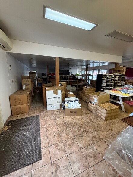 More Photos Of 2857-2867 Lincoln Hwy, Ronks Storefront Retail Residential For Sale