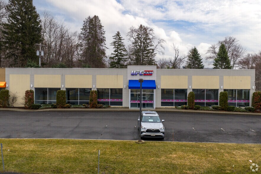 More Photos Of 457 Albany Shaker Rd, Albany Fast Food For Lease