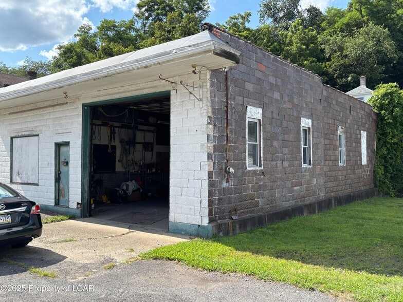 More Photos Of 164 W Main St, Glen Lyon Auto Repair For Sale