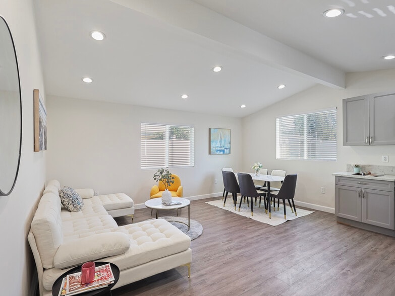 More Photos Of 15801 Chatsworth St, Granada Hills Apartments For Sale