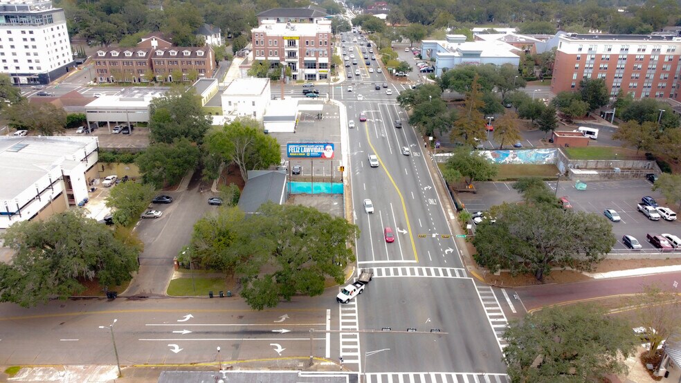 More Photos Of 307 N Adams St, Tallahassee Freestanding For Lease
