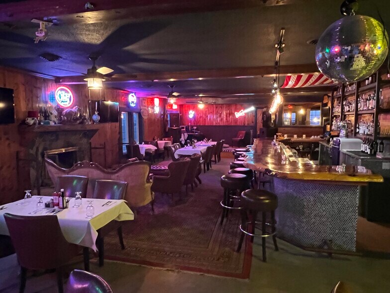 More Photos Of 18088 Highway 395, Lakeview Hospitality For Sale