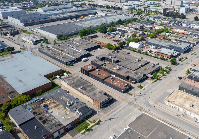 More Photos Of 41 Advance Rd, Toronto Warehouse For Sale