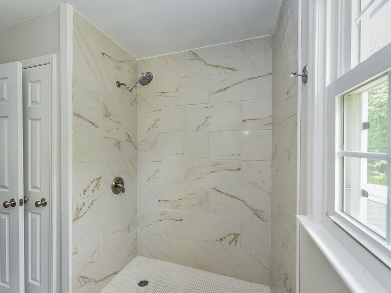 More Photos Of 225 Douglas St, Holly Springs Apartments For Sale